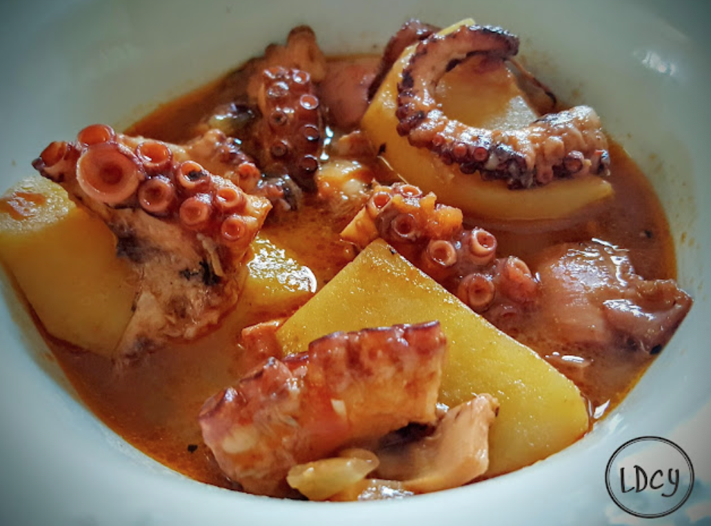 Parrillada de verduras con guiso de pulpo